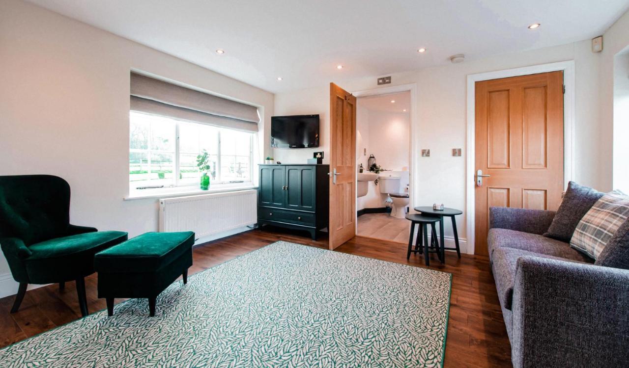 Hilltop Country House Macclesfield Extérieur photo